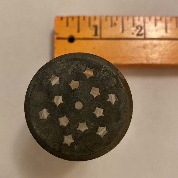 Souvenir piece Bruce Wisconsin flower decorative stars on metal top rare unique - Picture 9 of 16